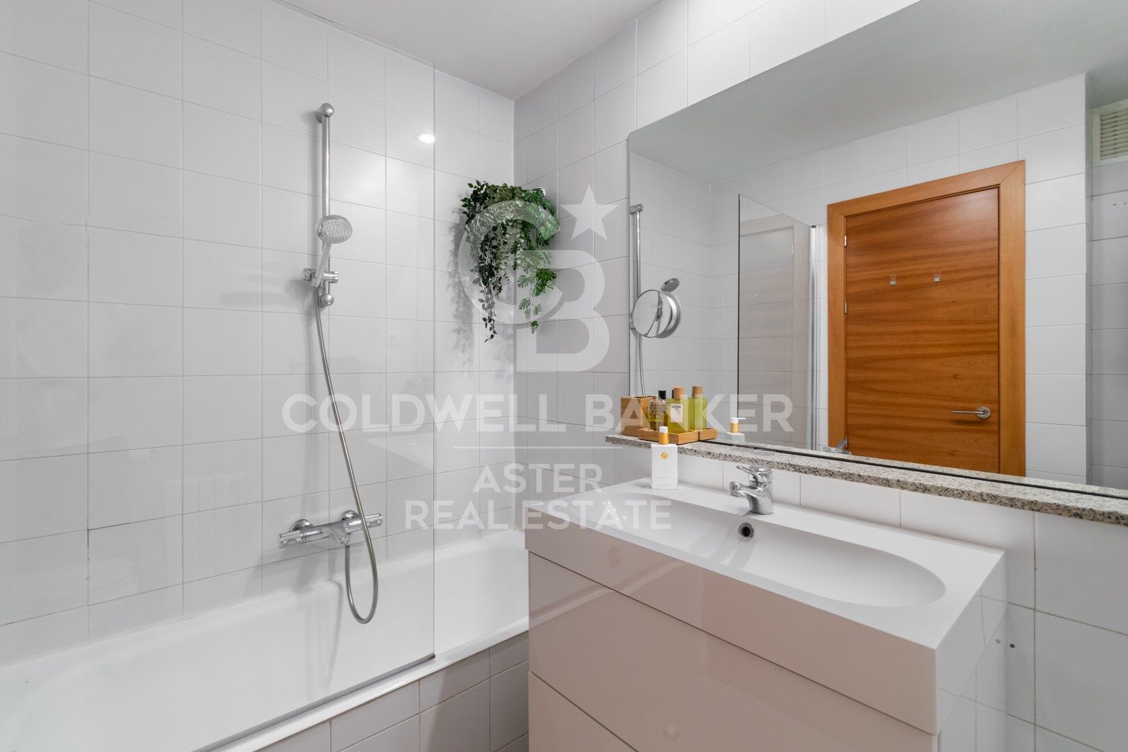 Huoneisto Barcelona, Espanja 2 makuuhuonetta, 120 m2 No. 178669