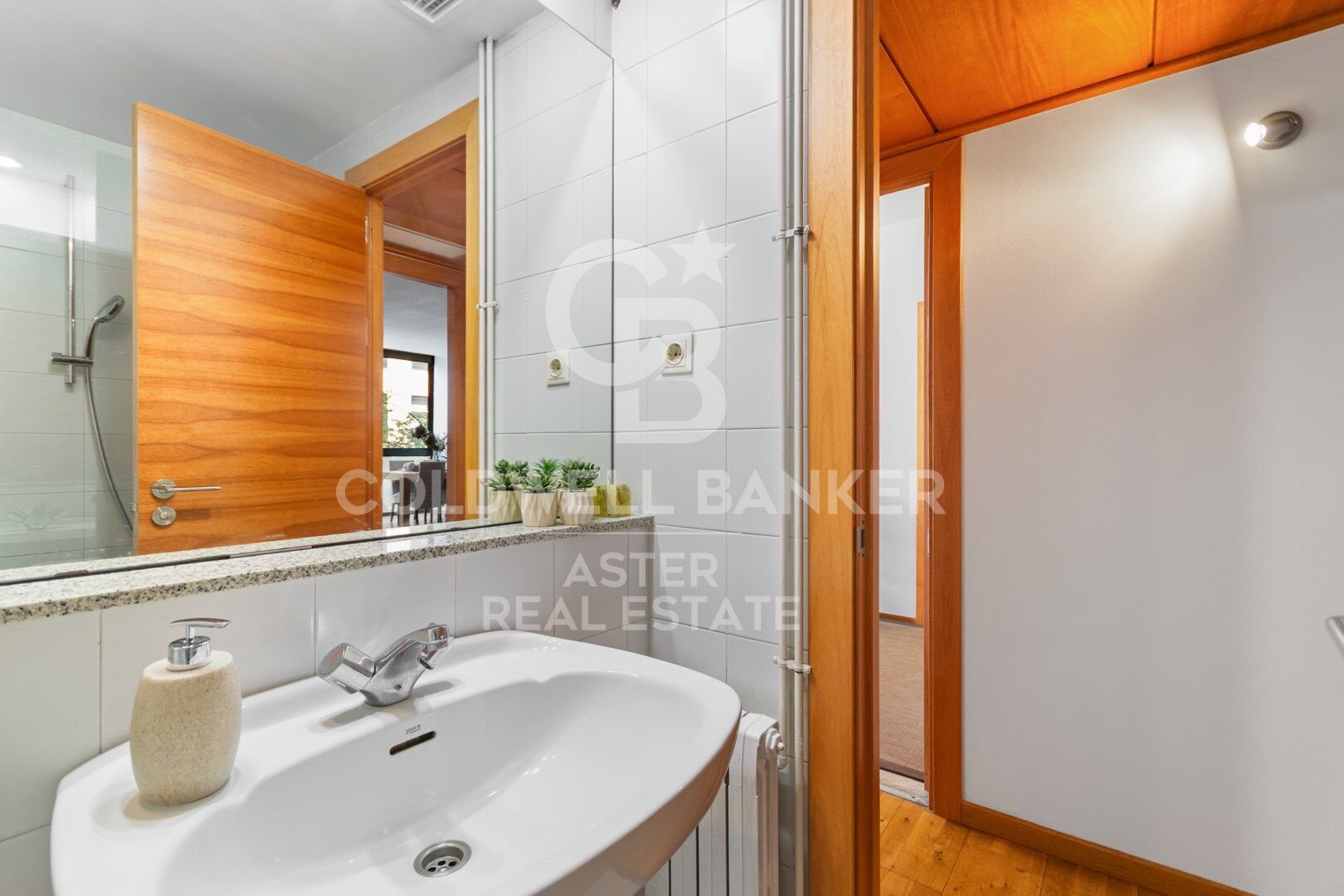 Huoneisto Barcelona, Espanja 2 makuuhuonetta, 120 m2 No. 178669