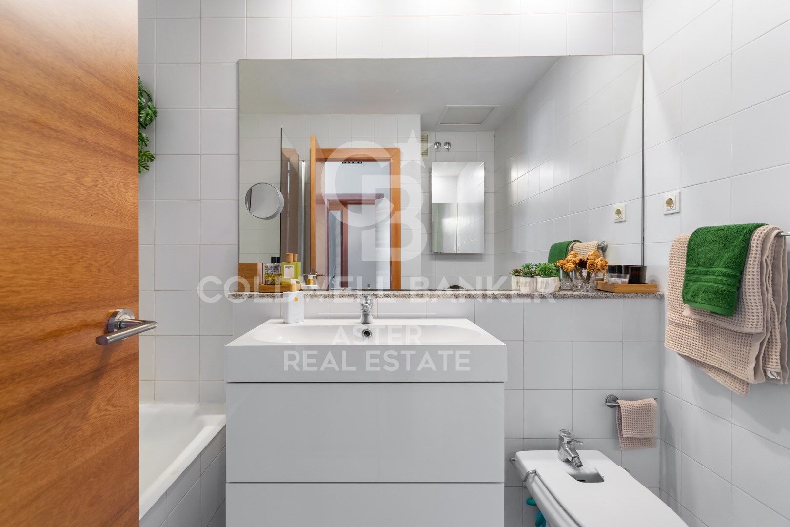 Huoneisto Barcelona, Espanja 2 makuuhuonetta, 120 m2 No. 178669