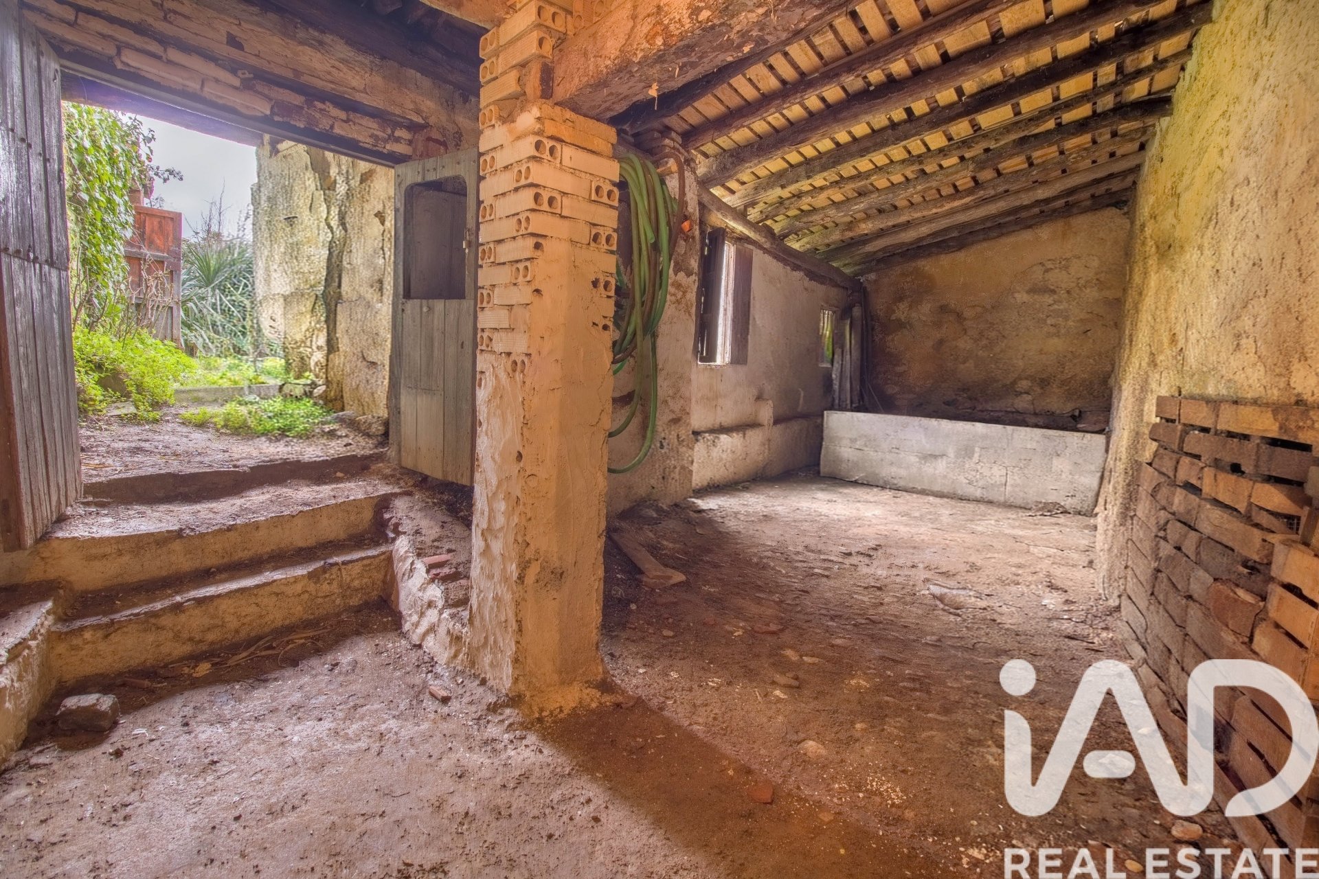 Villa in Galaroza, Huelva, Spain 4 bedrooms, 308 sq.m. No. 173152