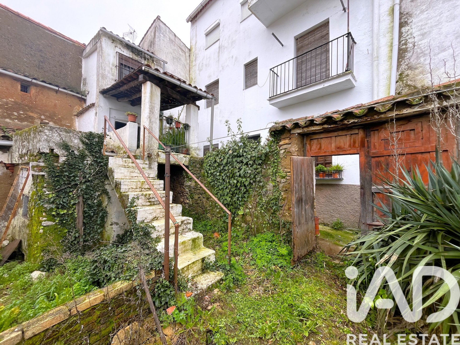 Villa in Galaroza, Huelva, Spain 4 bedrooms, 308 sq.m. No. 173152