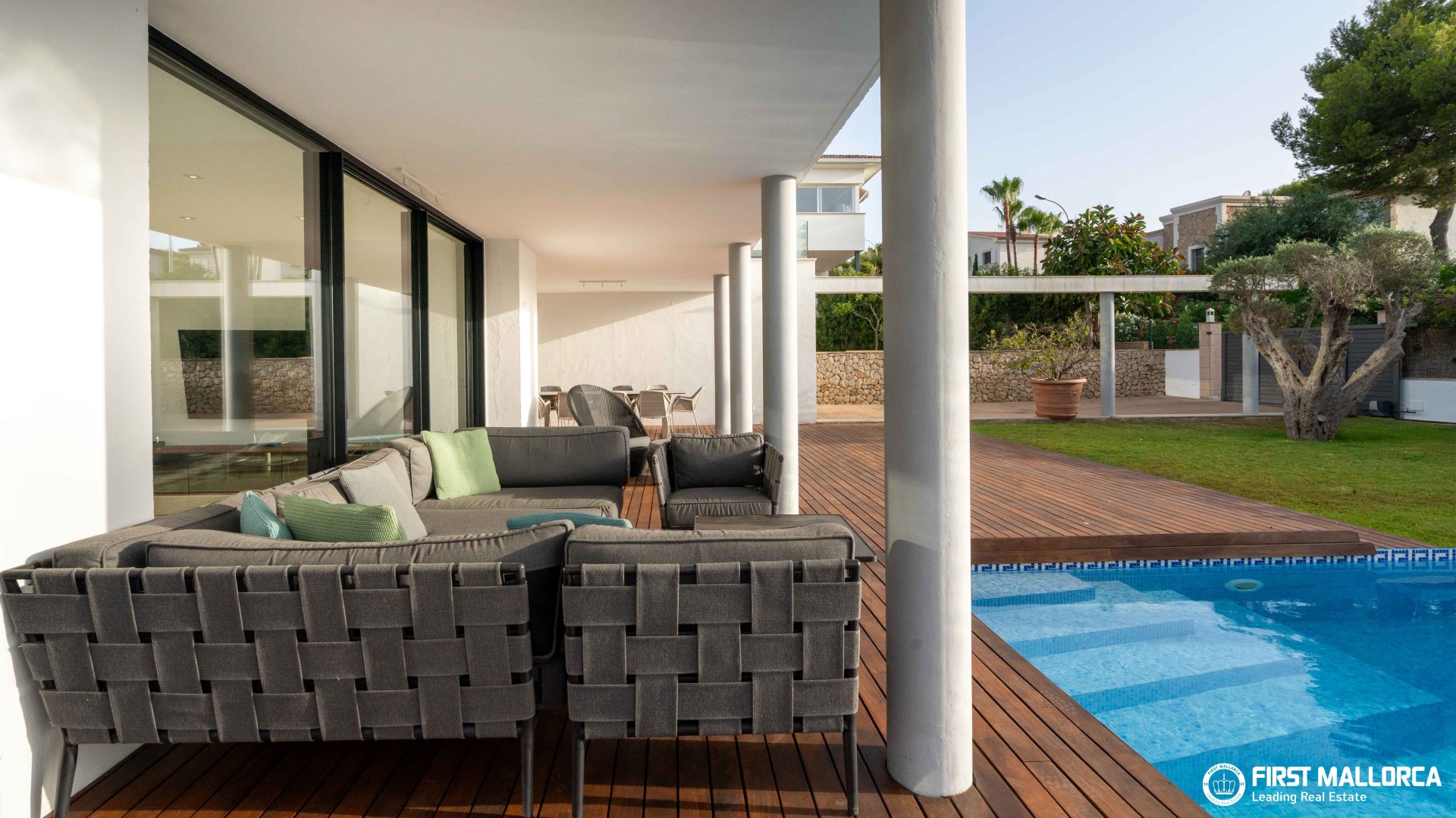 Villa en Santa Ponsa, Mallorca, España 3 dormitorios, 466 m2 No. 190528
