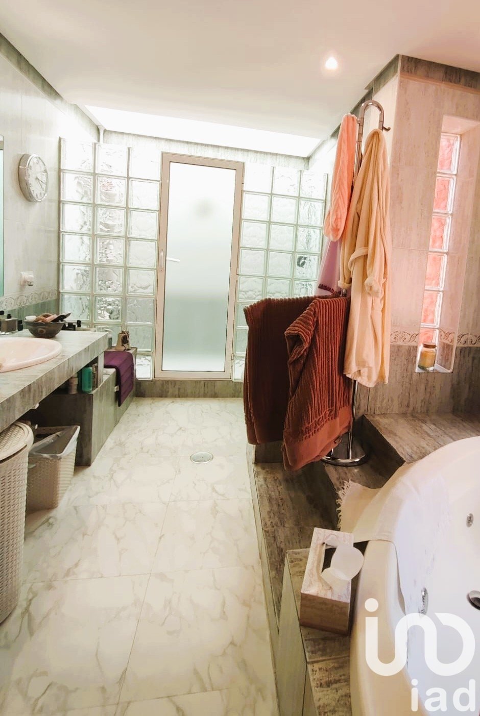 Casa a Santa Elena de Jamuz, Leon, Spagna 3 camere da letto, 376 mq. N° 153280