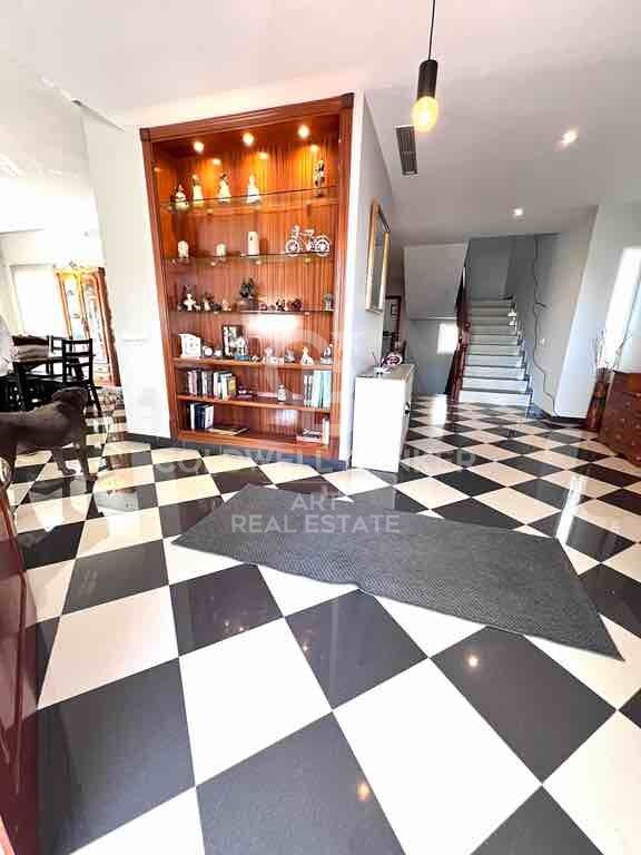 House in Marbella, Malaga, Spain 5 bedrooms, 470 sq.m. No. 159937
