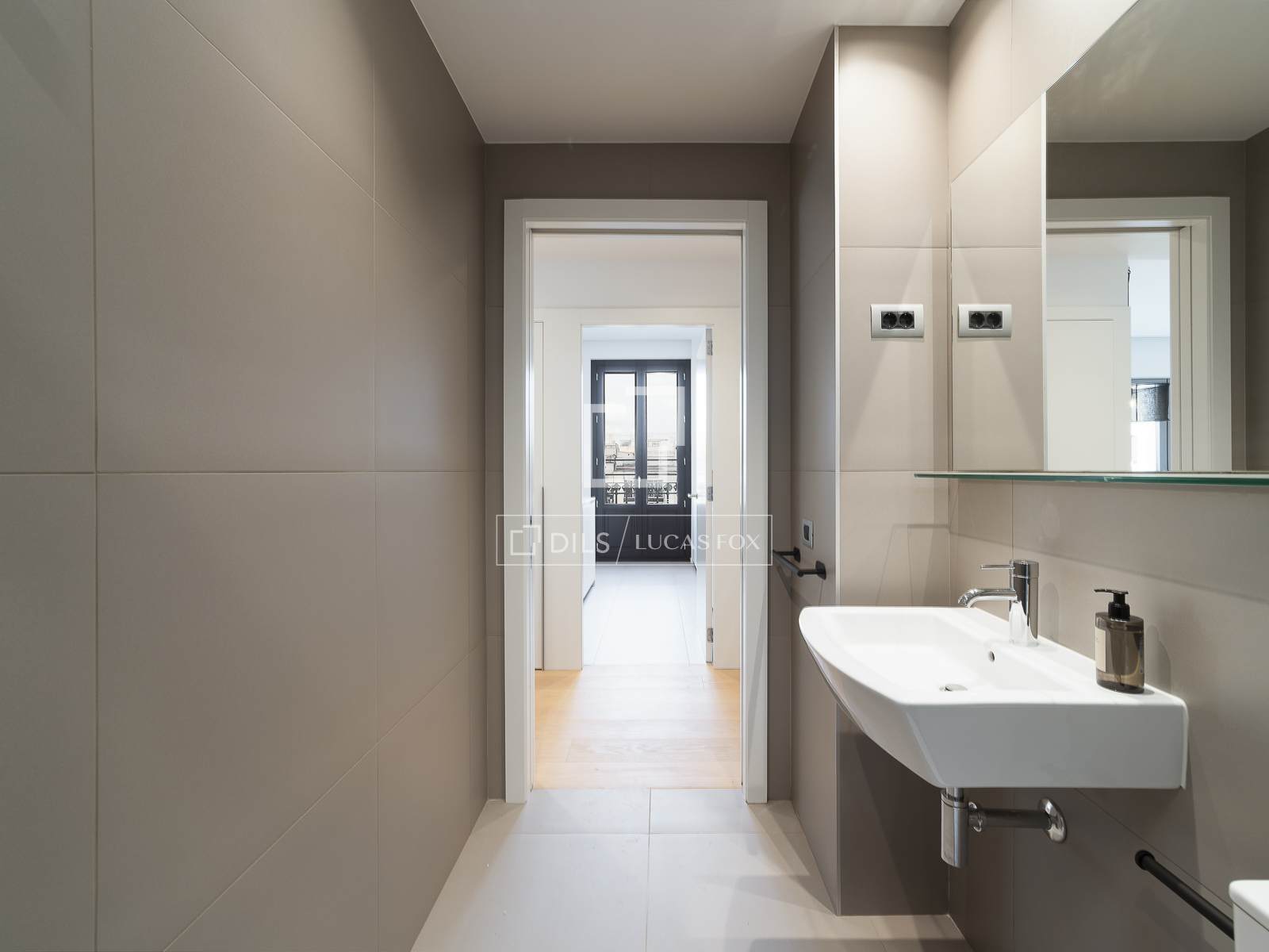 Wohnung in Barcelona, Spanien 2 Schlafzimmer, 93 m2 Nr. 167585
