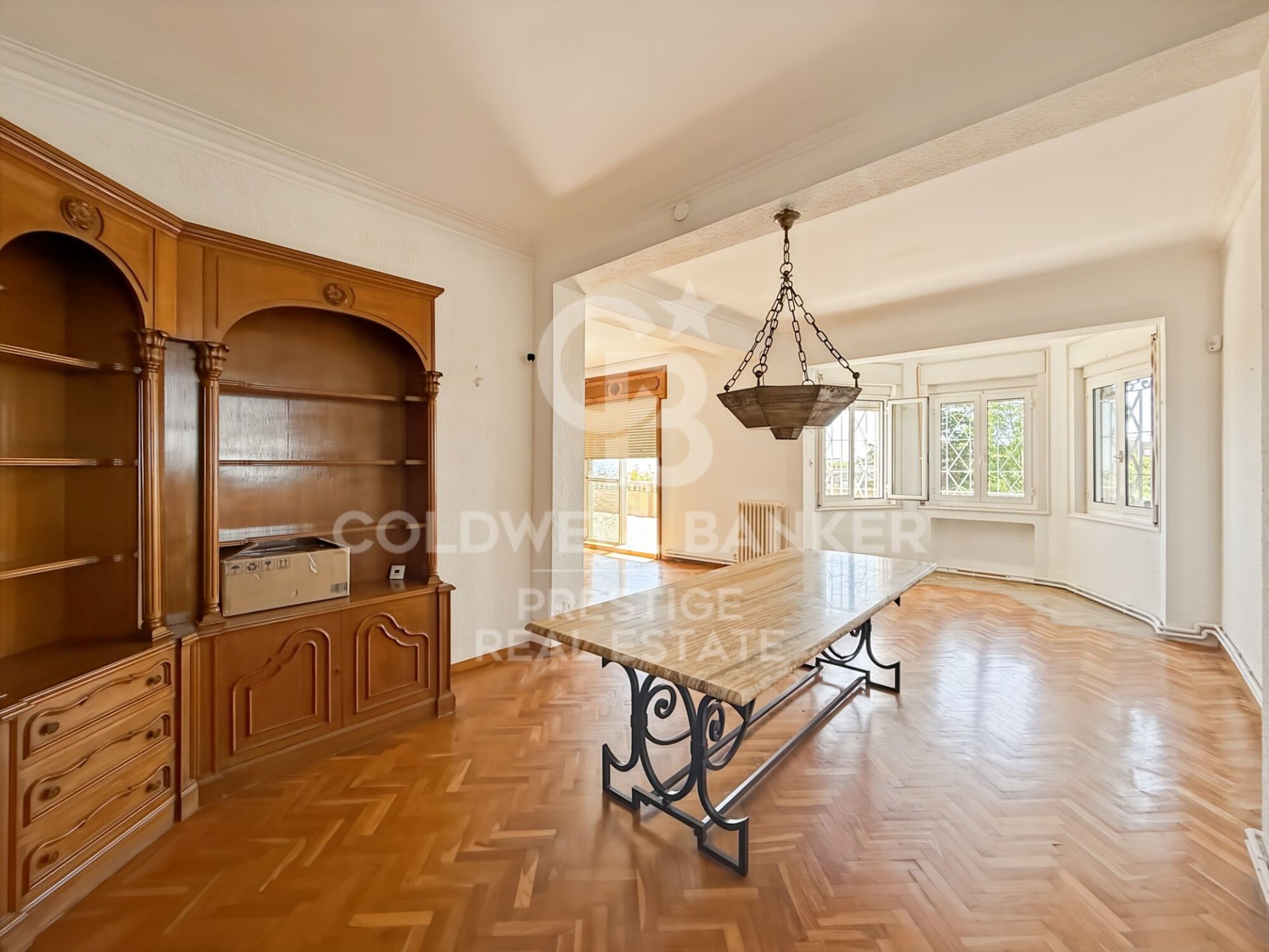 Villa i Sant Just Desvern, Barcelona, Spanien 12 sovrum, 855 kvm. Nr. 178462
