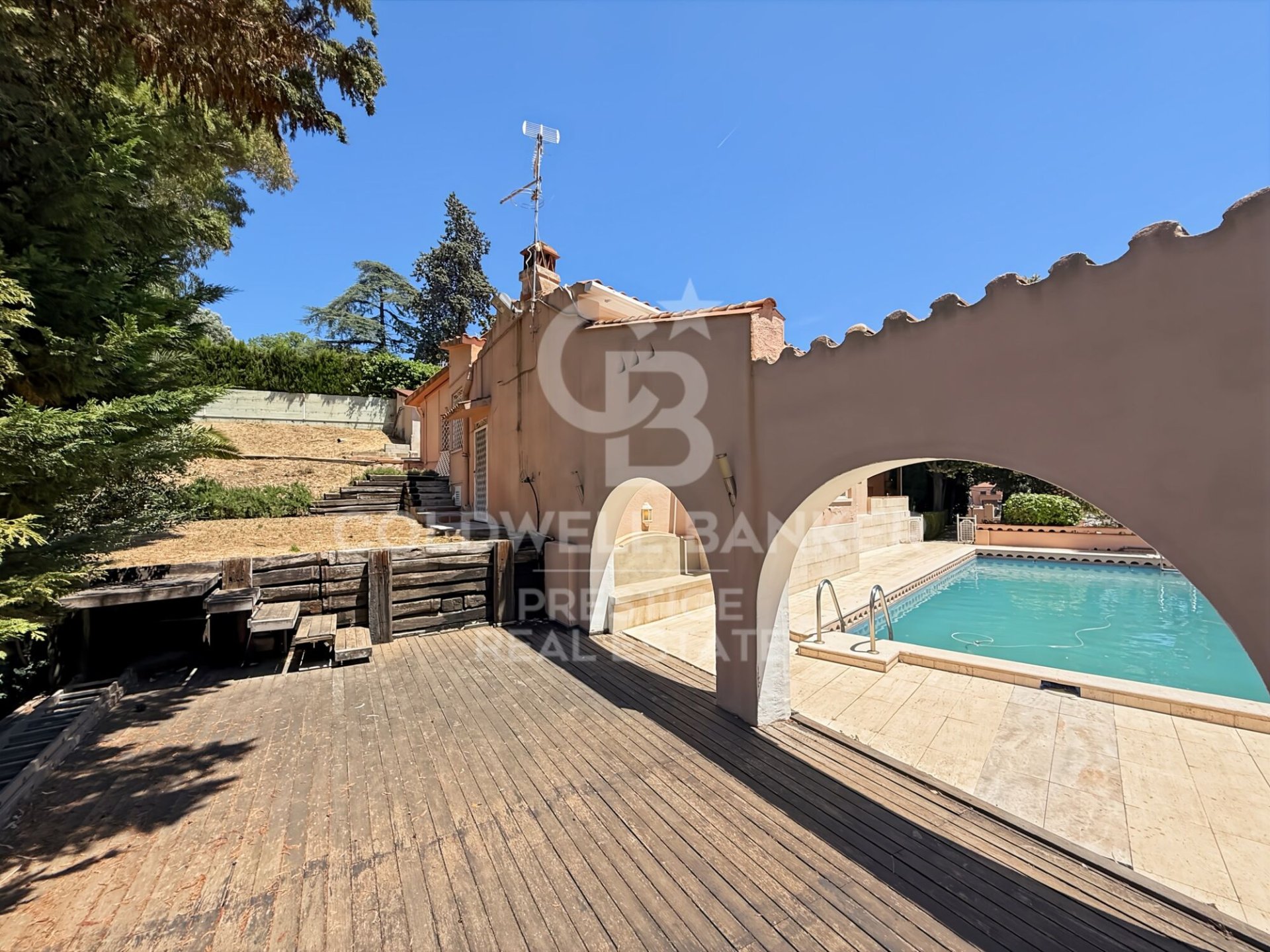 Villa i Sant Just Desvern, Barcelona, Spanien 12 sovrum, 855 kvm. Nr. 178462