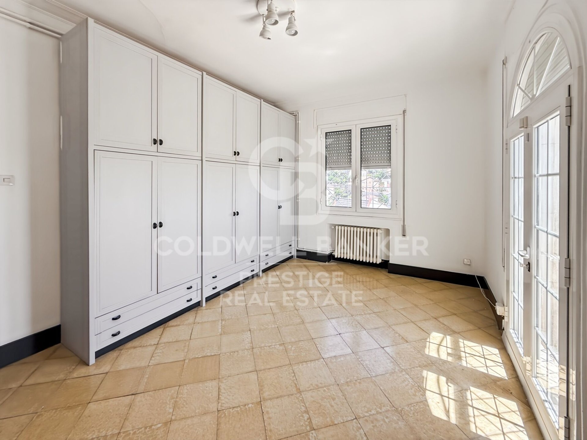 Villa i Sant Just Desvern, Barcelona, Spanien 12 sovrum, 855 kvm. Nr. 178462