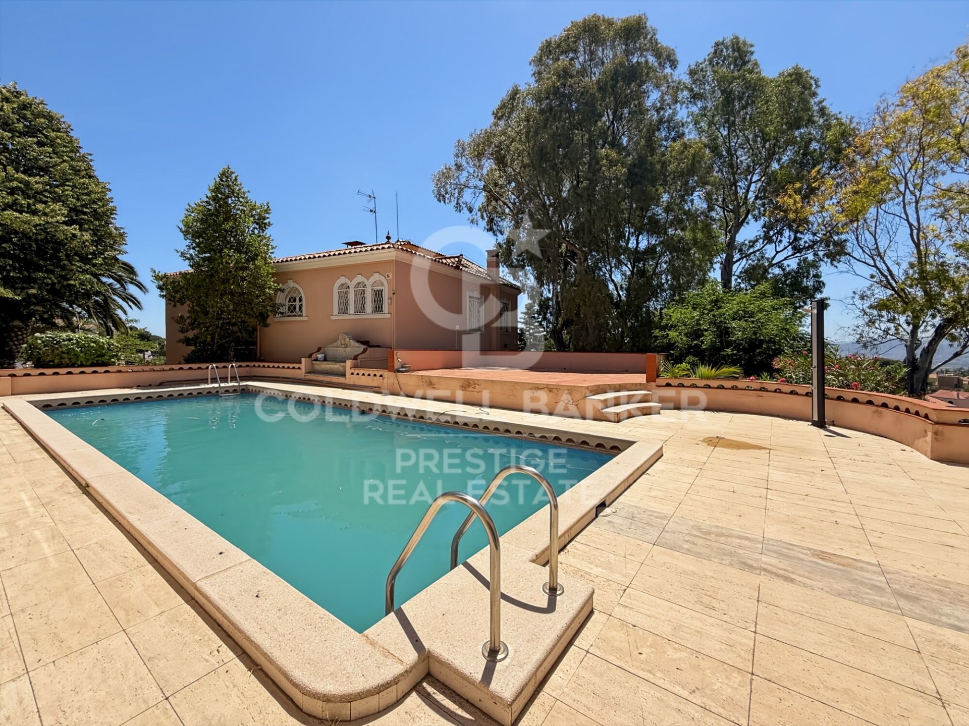 Villa i Sant Just Desvern, Barcelona, Spanien 12 sovrum, 855 kvm. Nr. 178462