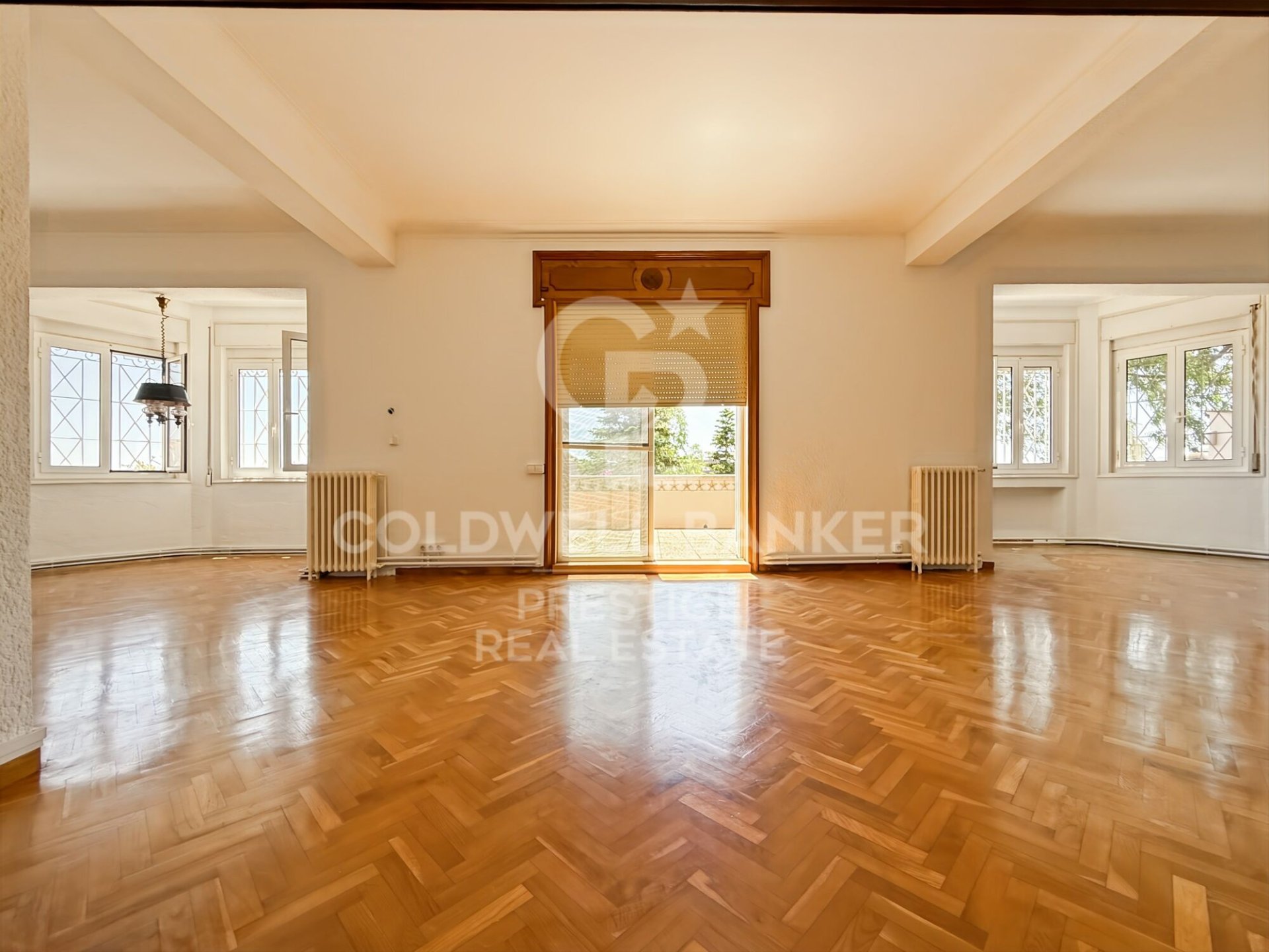 Villa i Sant Just Desvern, Barcelona, Spanien 12 sovrum, 855 kvm. Nr. 178462