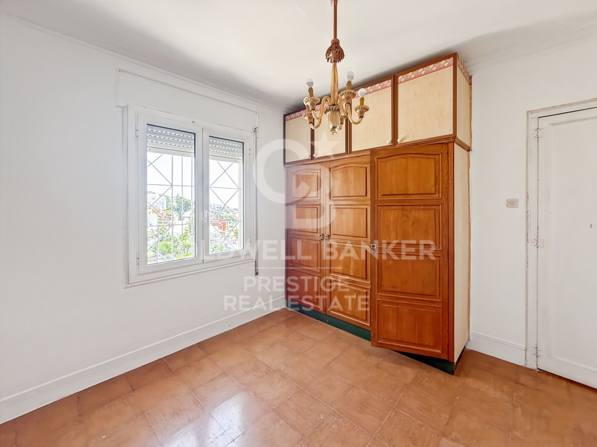 Villa i Sant Just Desvern, Barcelona, Spanien 12 sovrum, 855 kvm. Nr. 178462