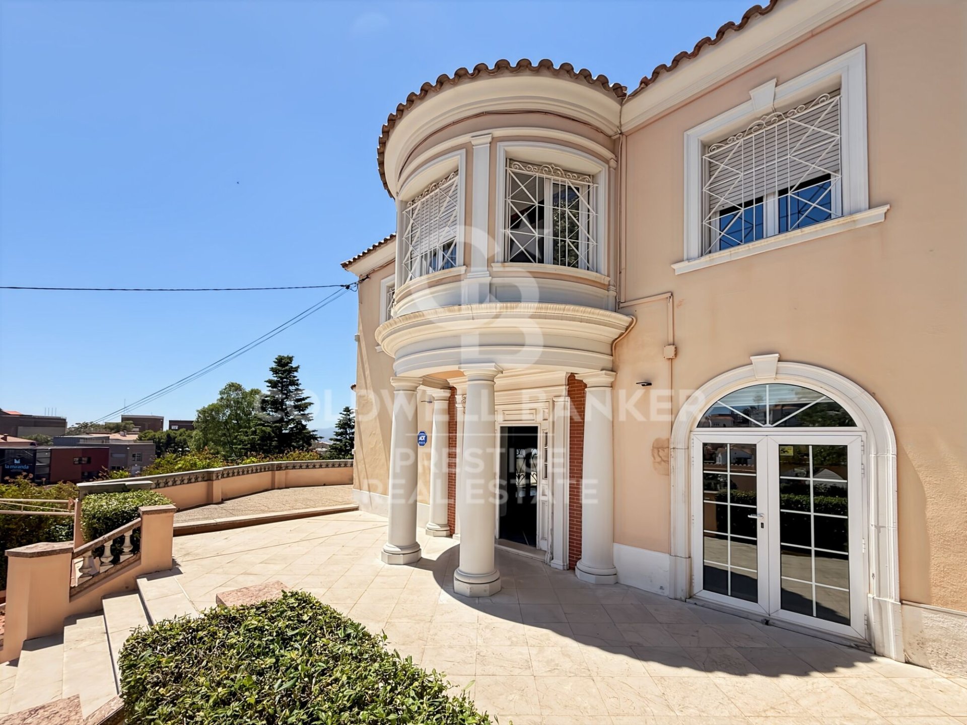 Villa i Sant Just Desvern, Barcelona, Spanien 12 sovrum, 855 kvm. Nr. 178462