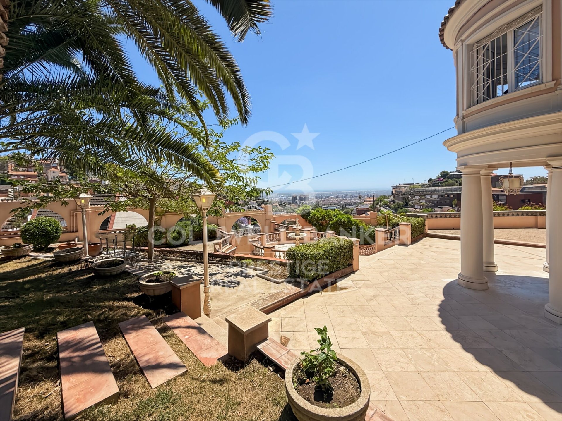 Villa i Sant Just Desvern, Barcelona, Spanien 12 sovrum, 855 kvm. Nr. 178462