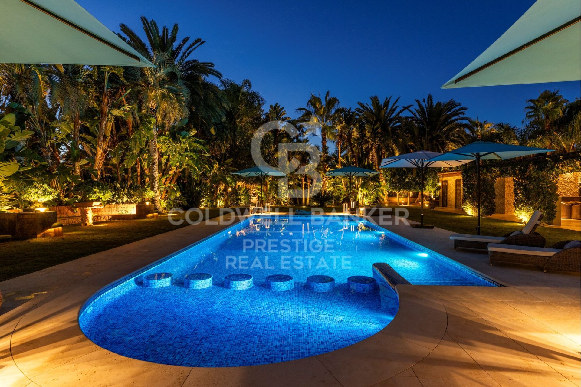 Hus i Sitges, Barcelona, Spanien 8 sovrum, 1200 kvm. Nr. 178463