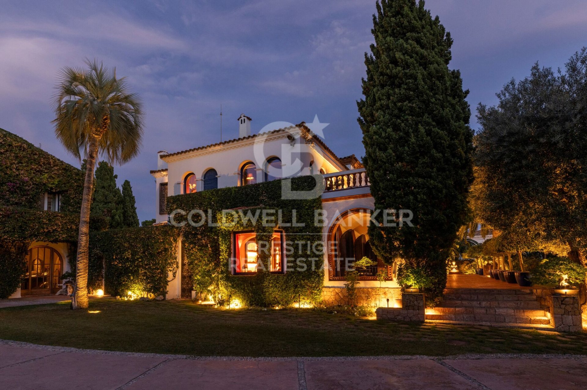 Hus i Sitges, Barcelona, Spanien 8 sovrum, 1200 kvm. Nr. 178463