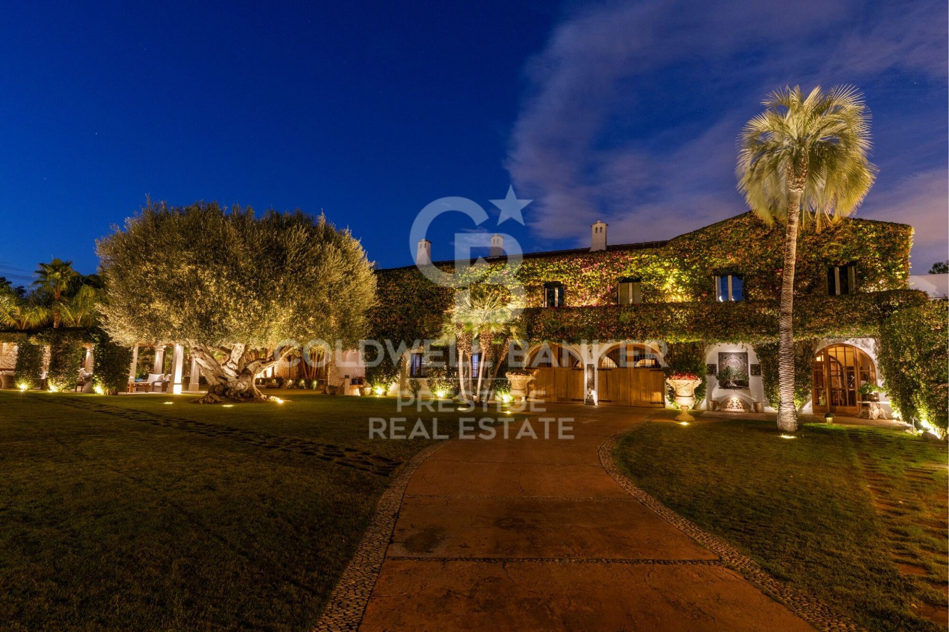 Hus i Sitges, Barcelona, Spanien 8 sovrum, 1200 kvm. Nr. 178463