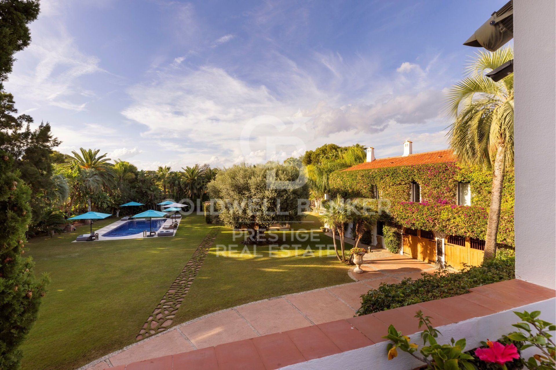 Hus i Sitges, Barcelona, Spanien 8 sovrum, 1200 kvm. Nr. 178463