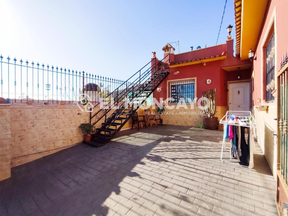 Villa à Orihuela, Alicante, Espagne 3 chambres, 78 m2 No. 183828