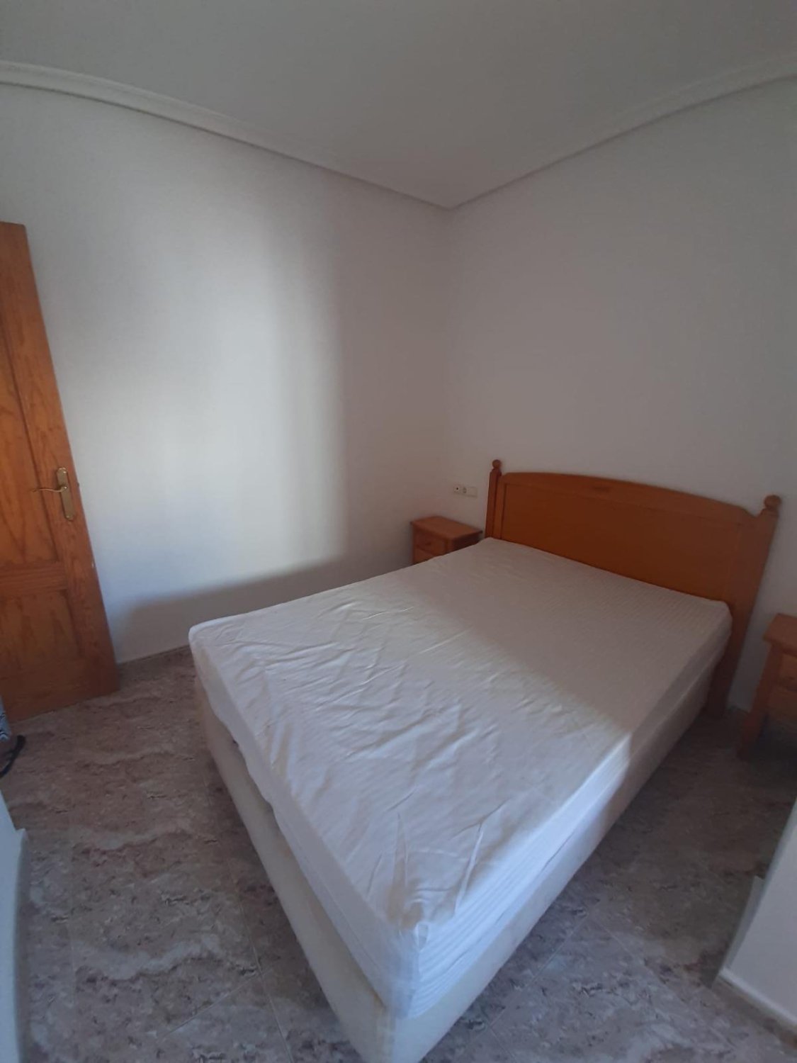 Apartment in Torrevieja, Alicante, Spain 2 bedrooms, 1 sq.m. No. 183830