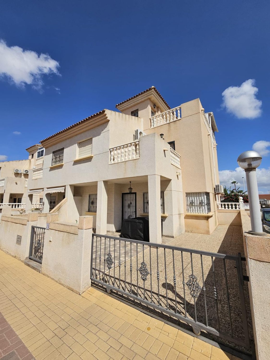 Duplex in Torrevieja, Alicante, Spain 2 bedrooms, 1 sq.m. No. 183831
