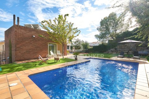 Casa a Sant Cugat Del Valles, Barcelona, Spagna 6 camere da letto, 1046 mq. N° 159526
