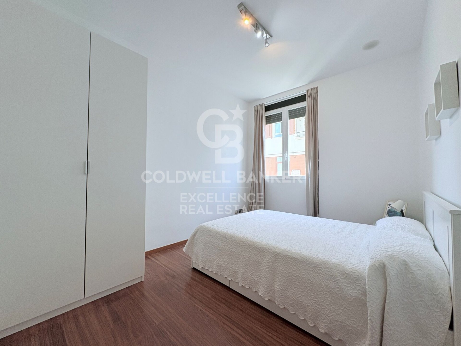 Apartment à Valencia, Espagne 3 chambres, 113 m2 No. 179200