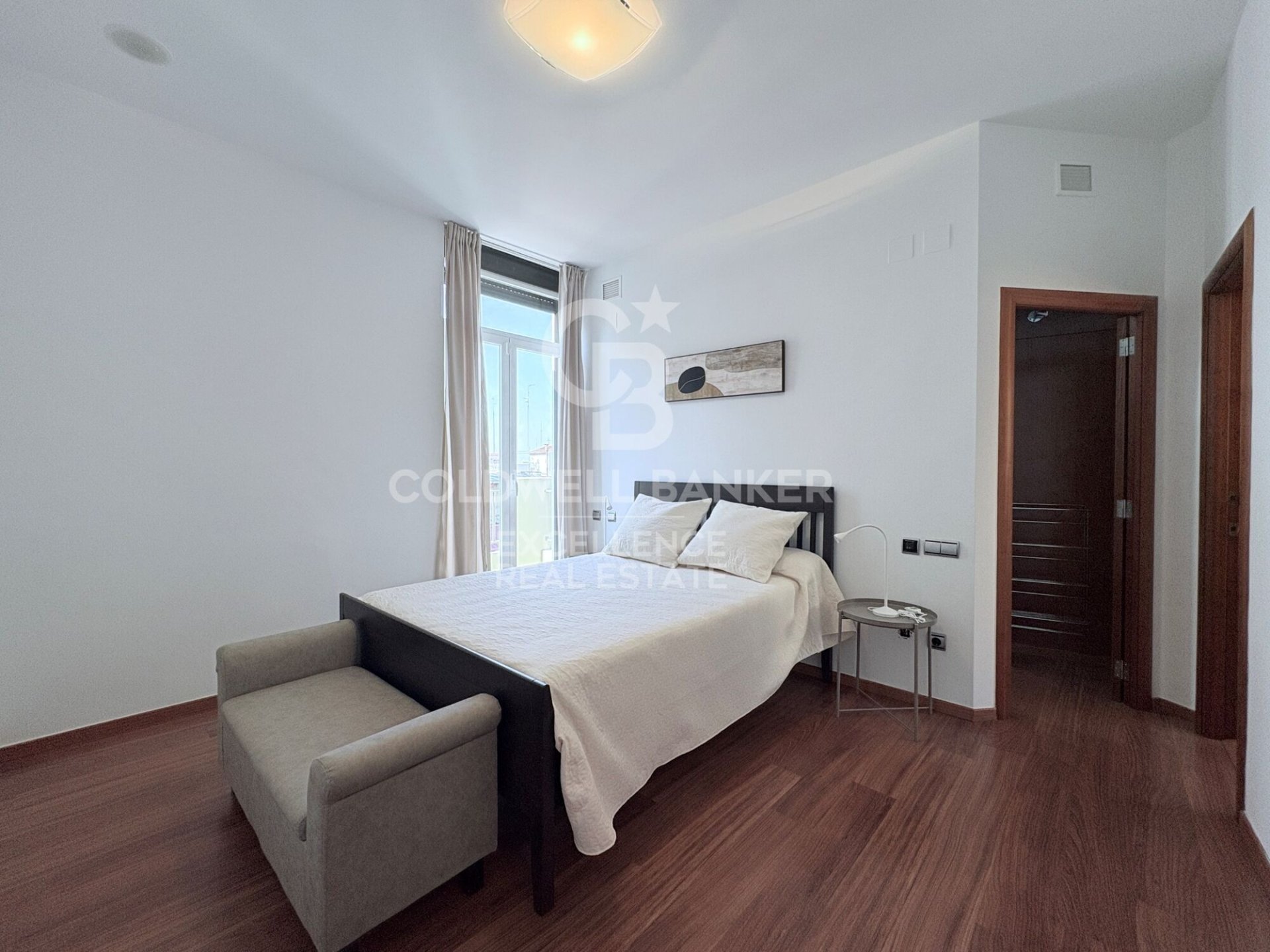 Apartment à Valencia, Espagne 3 chambres, 113 m2 No. 179200