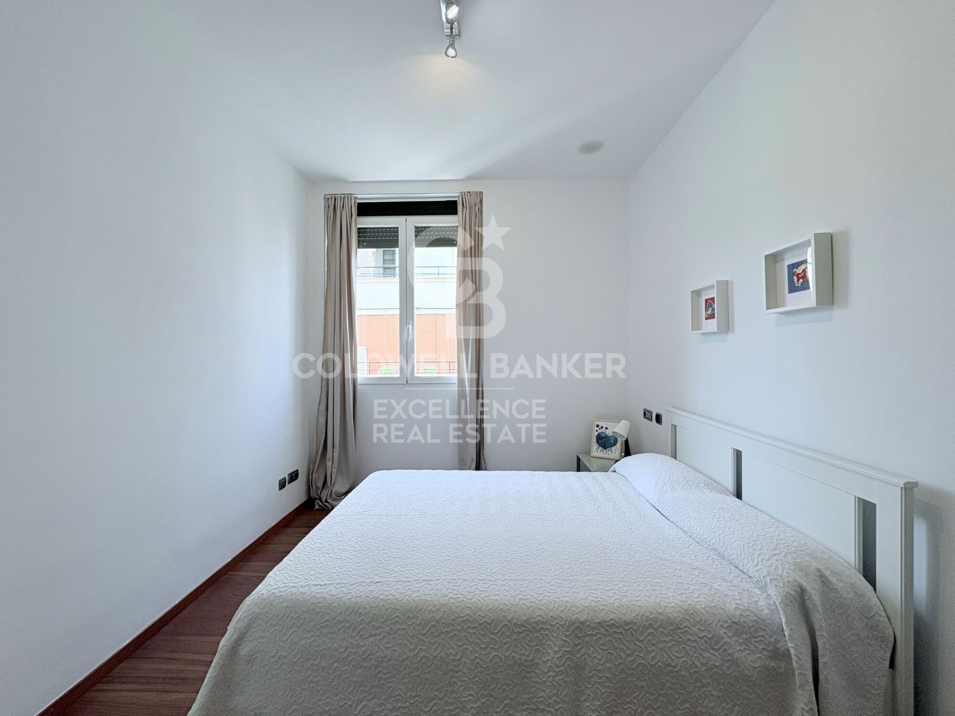 Apartment à Valencia, Espagne 3 chambres, 113 m2 No. 179200