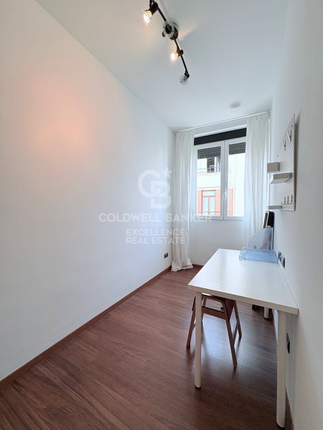 Apartment à Valencia, Espagne 3 chambres, 113 m2 No. 179200