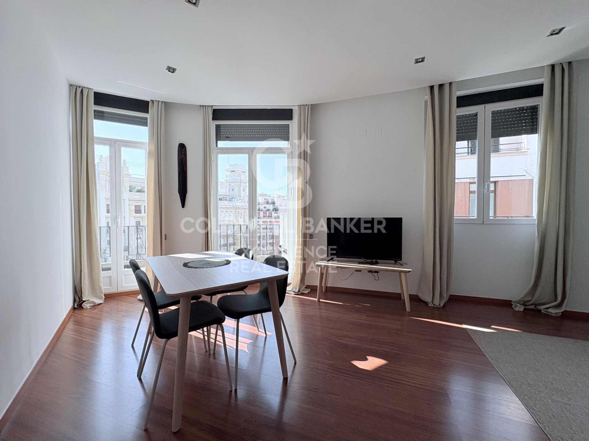 Apartment à Valencia, Espagne 3 chambres, 113 m2 No. 179200