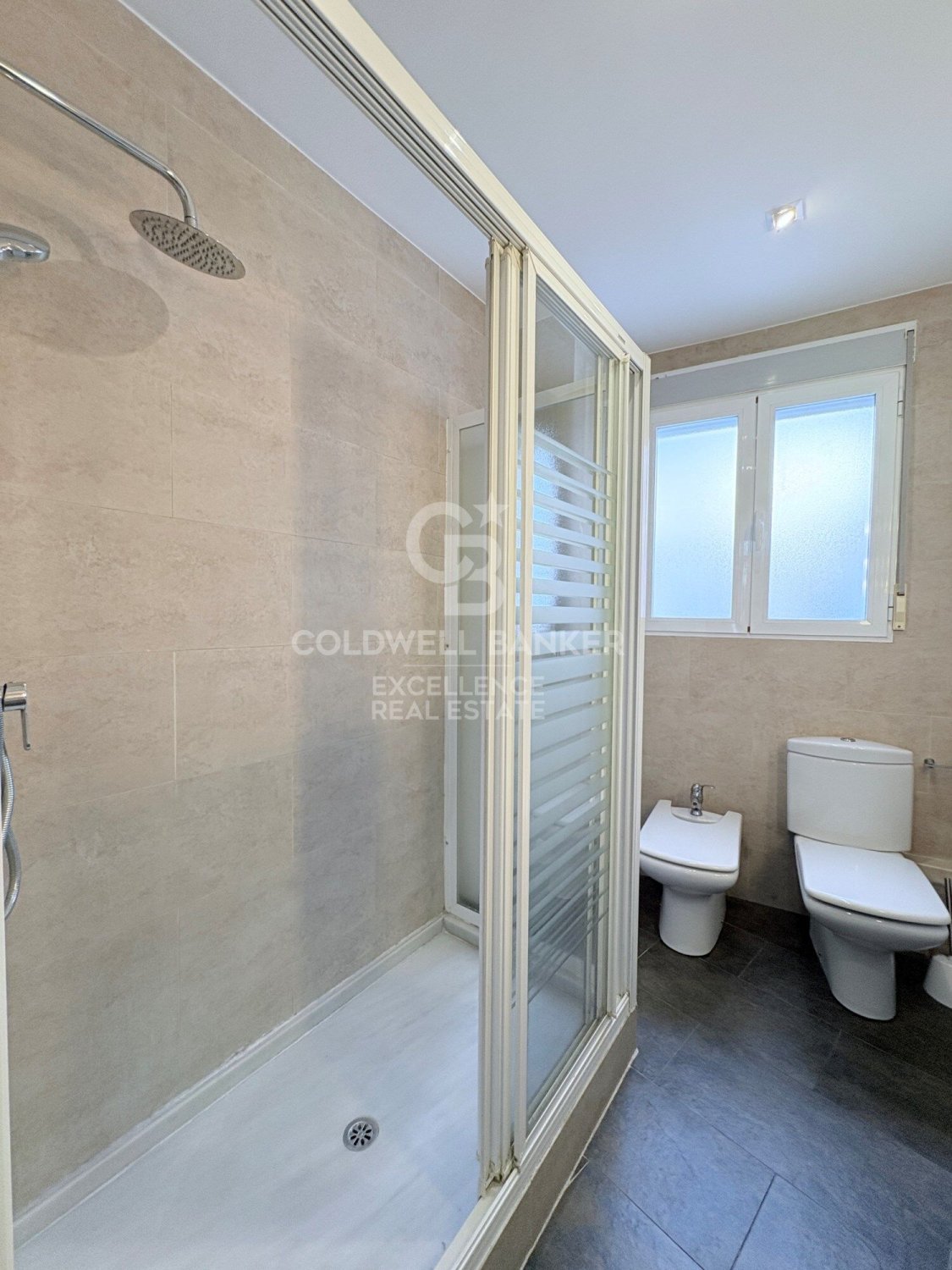 Apartment à Valencia, Espagne 3 chambres, 113 m2 No. 179200