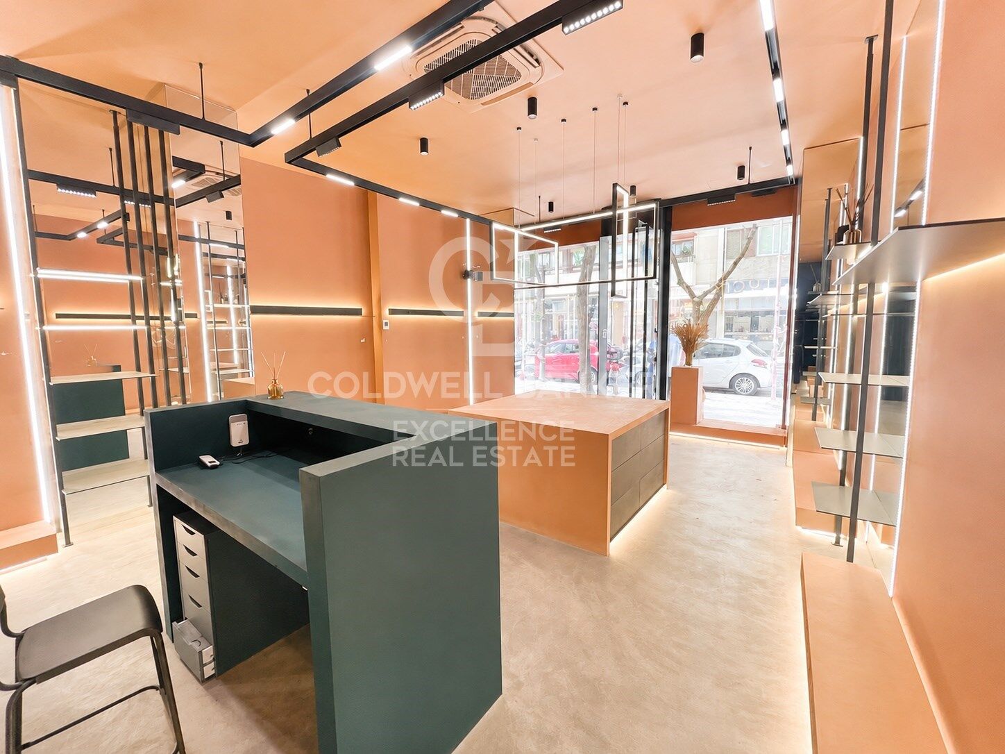 Commercial property in Valencia, Spain 105 sq.m. No. 179203