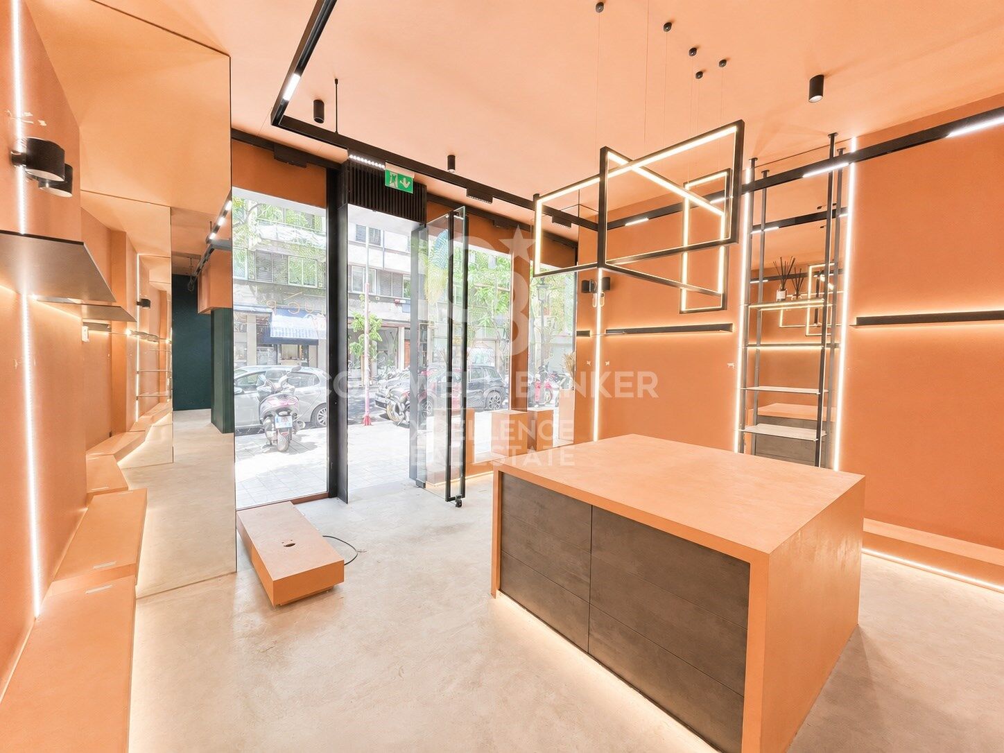 Commercial property in Valencia, Spain 105 sq.m. No. 179203