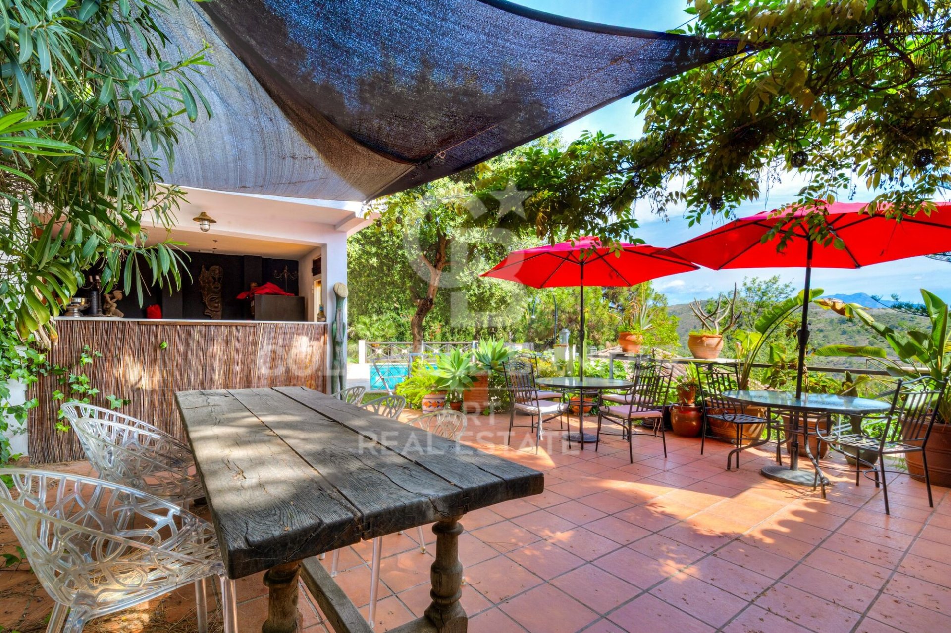 Villa i Estepona, Malaga, Spanien 8 sovrum, 708 kvm. Nr. 179140