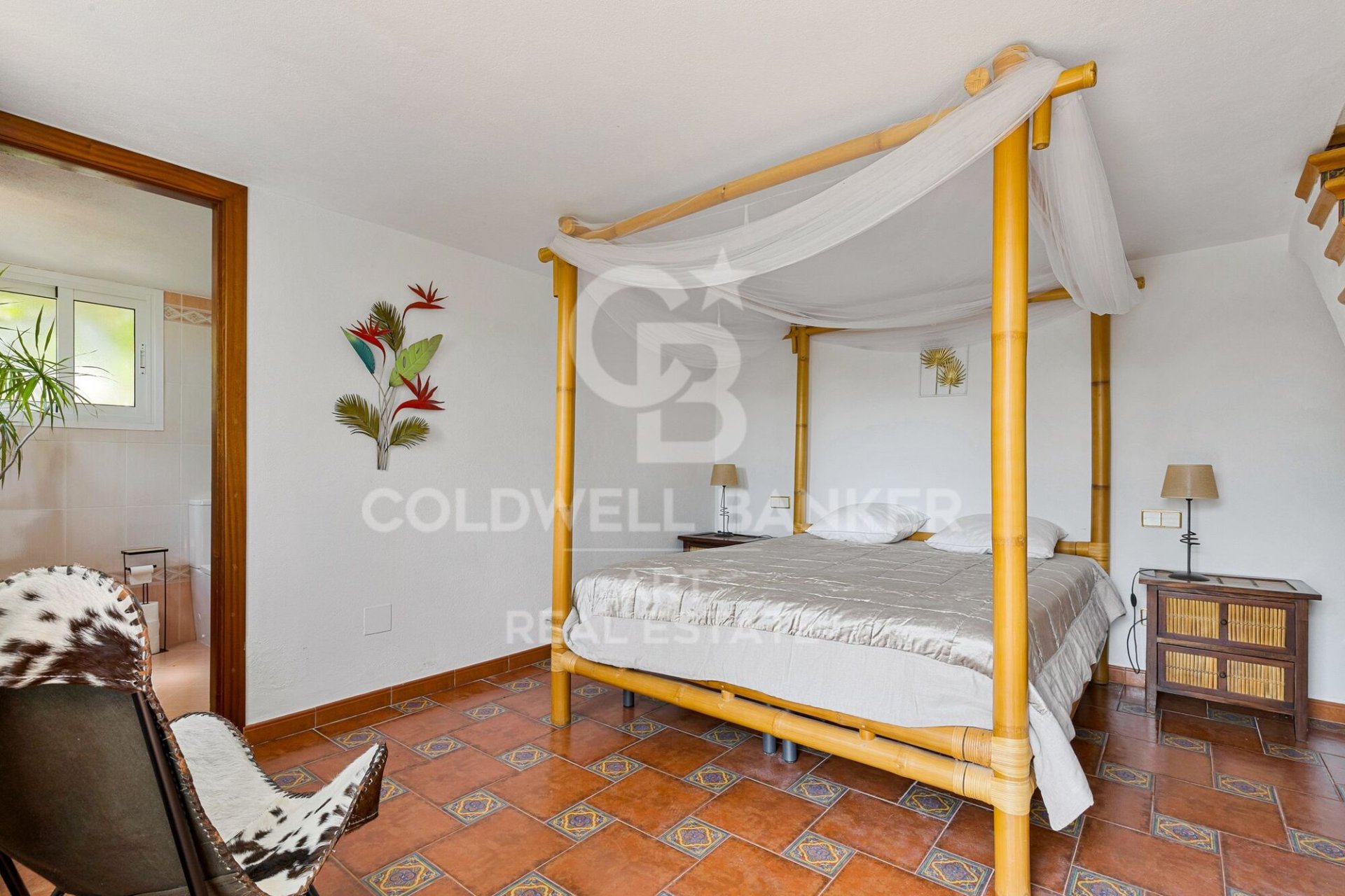 Villa i Estepona, Malaga, Spanien 8 sovrum, 708 kvm. Nr. 179140