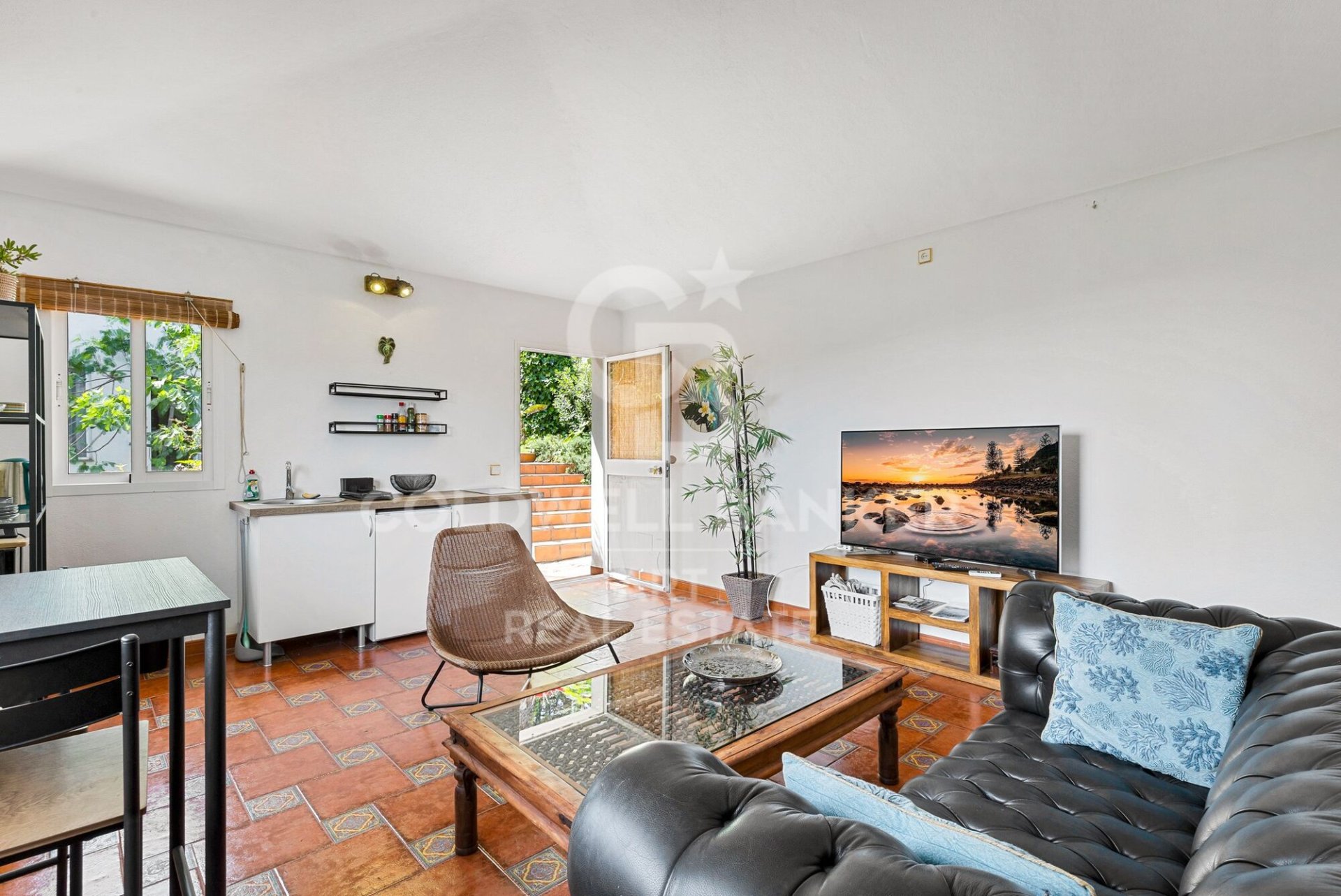 Villa i Estepona, Malaga, Spanien 8 sovrum, 708 kvm. Nr. 179140