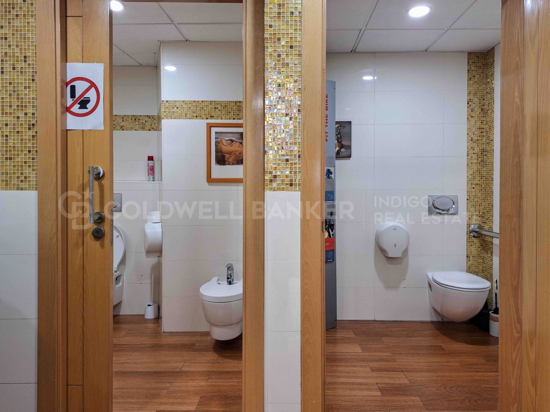 Commercial property à Vigo, Pontevedra, Espagne 792 m2 No. 157511