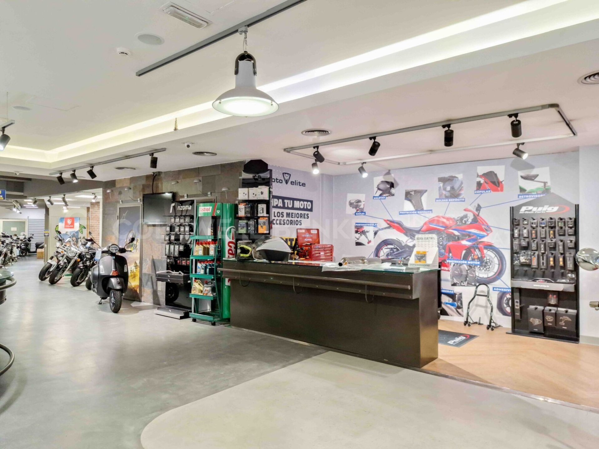Commercial property à Vigo, Pontevedra, Espagne 792 m2 No. 157511