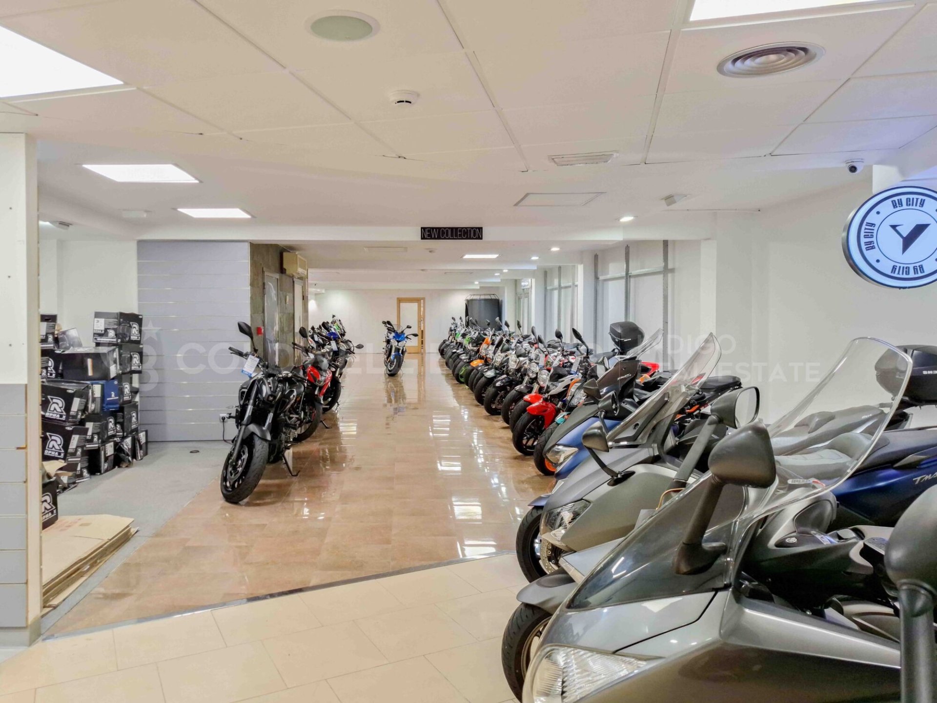 Commercial property à Vigo, Pontevedra, Espagne 792 m2 No. 157511