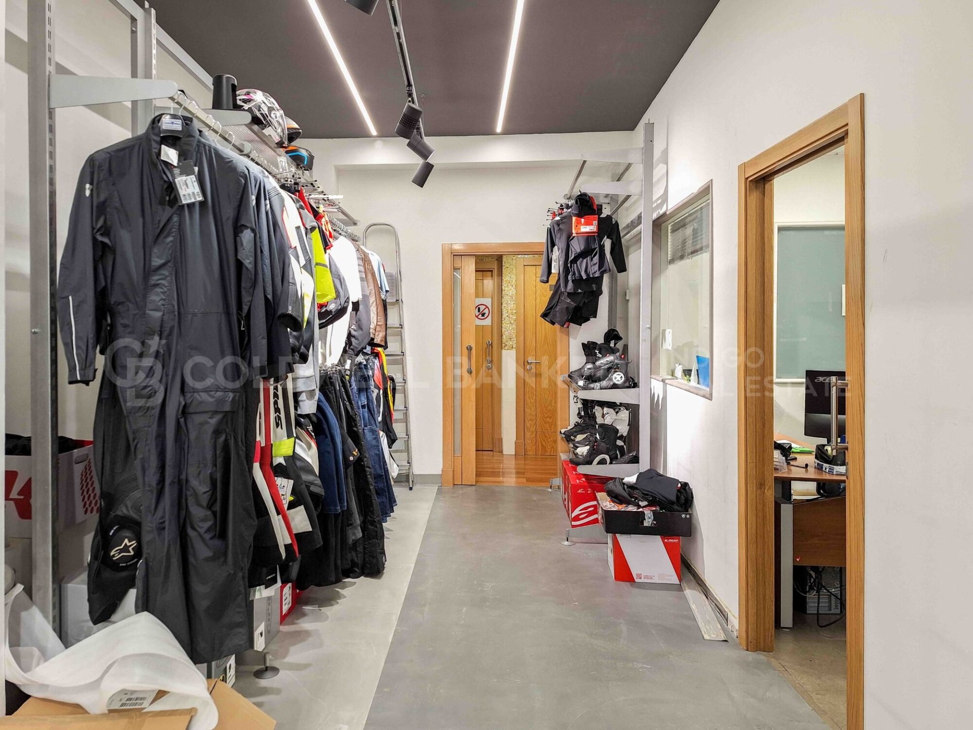 Commercial property à Vigo, Pontevedra, Espagne 792 m2 No. 157511