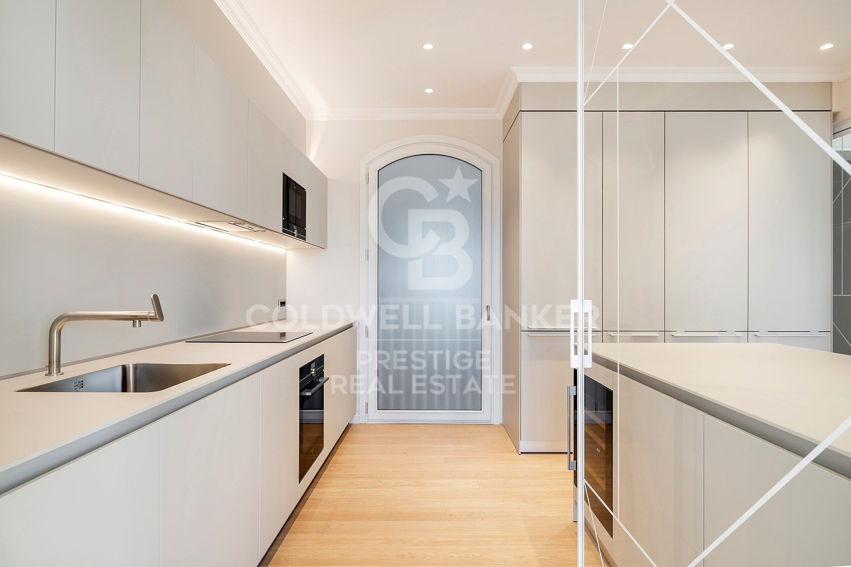 Apartament w Barcelona, Hiszpania 3 sypialnie, 188 mkw. nr 159449