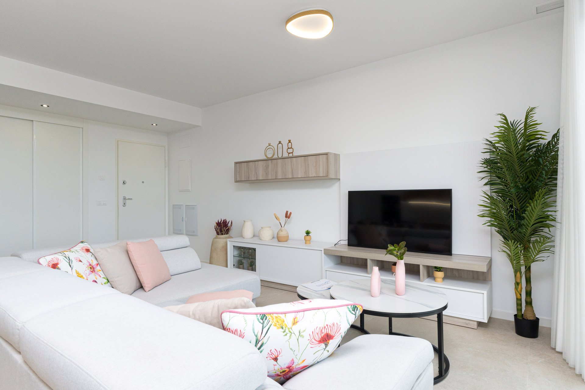 Apartment in Finestrat, Alicante, Spain 2 bedrooms, 193 sq.m. No. 152140