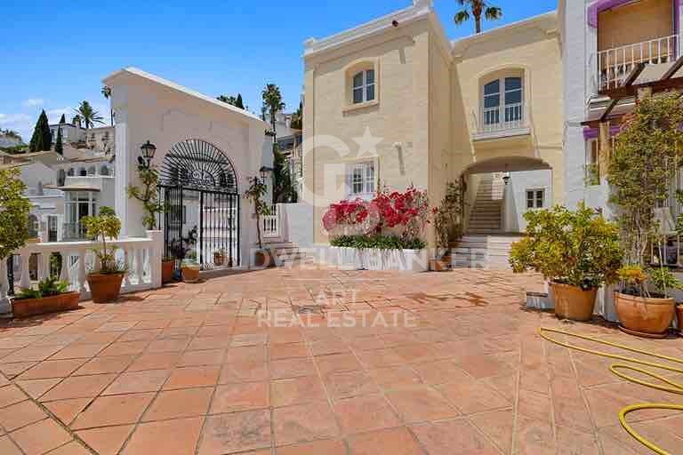Townhouse in Benahavis, Malaga, Spain 3 bedrooms, 133 sq.m. No. 159444