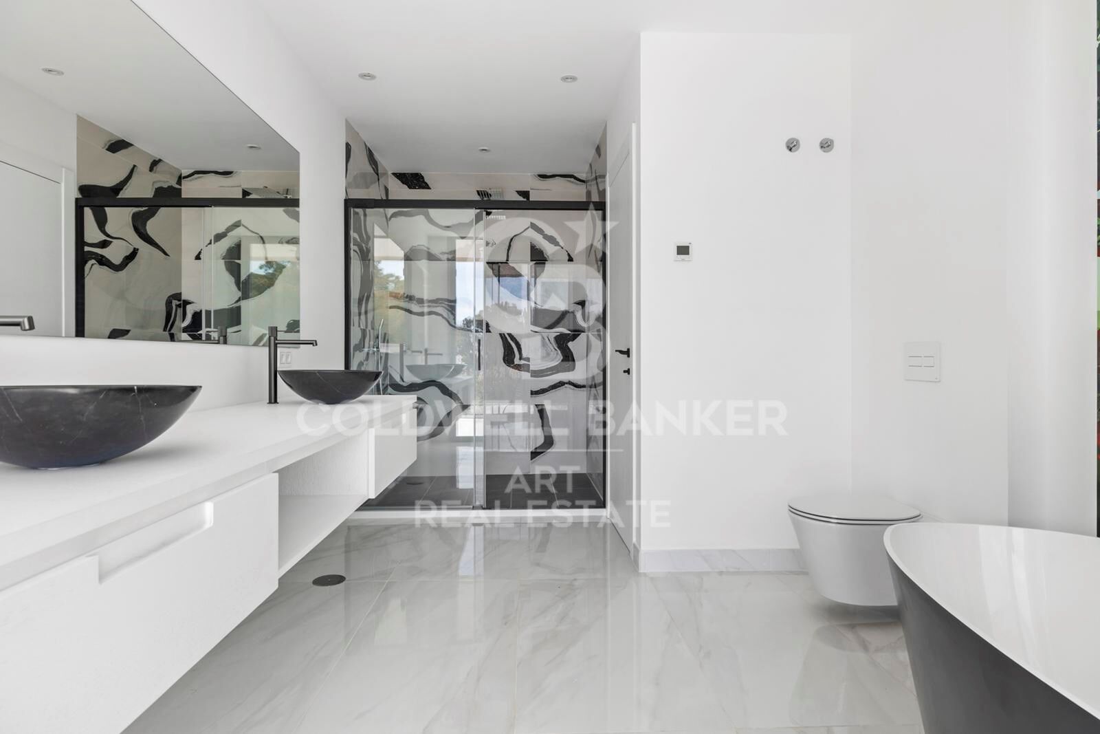 Villa i Marbella, Malaga, Spanien 5 sovrum, 450 kvm. Nr. 159441