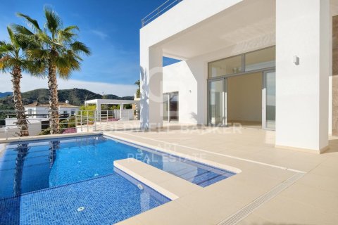 Villa à Benahavis, Malaga, Espagne 4 chambres, 289 m2 No. 159440