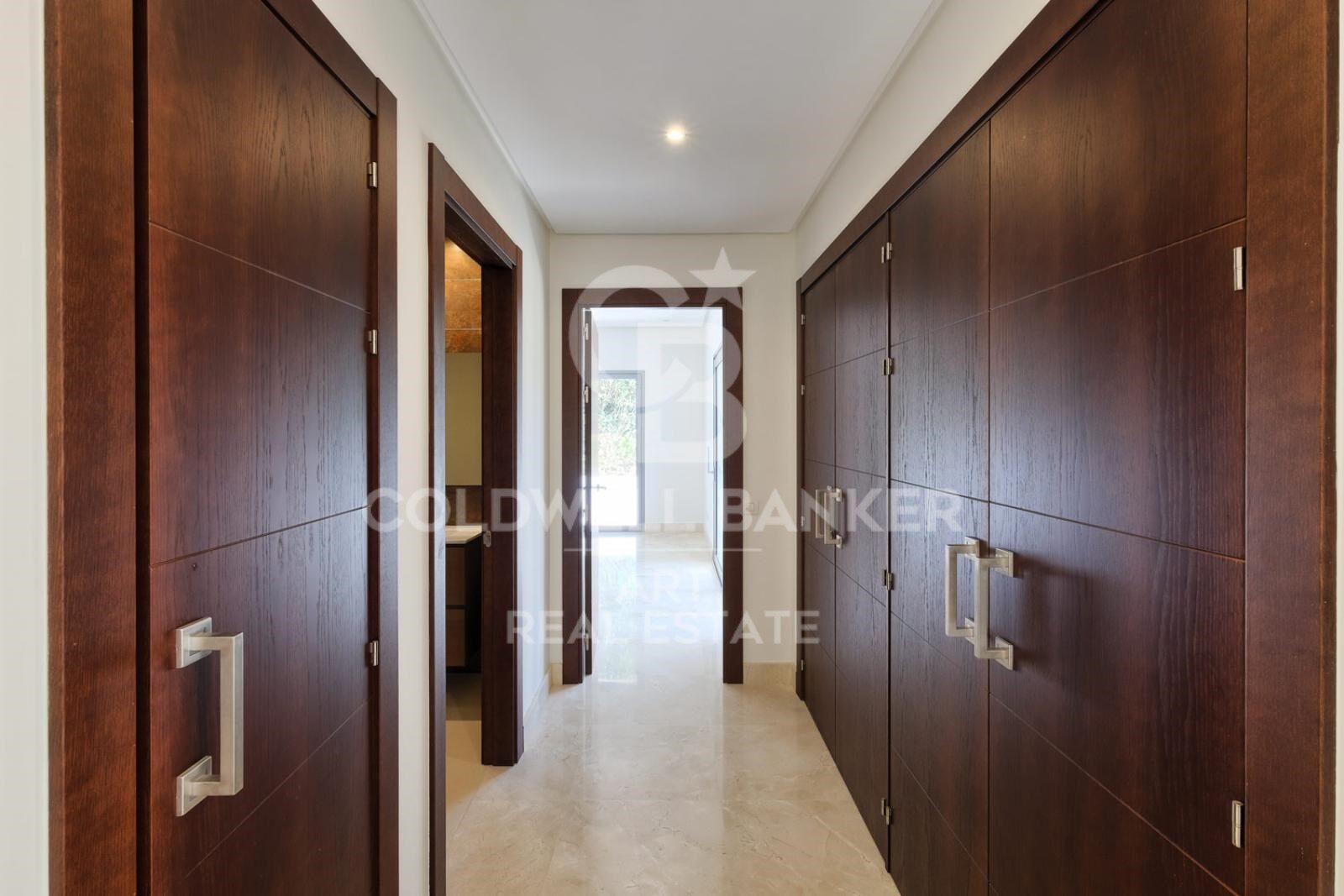 Villa in Benahavis, Malaga, Spain 4 bedrooms, 289 sq.m. No. 159440