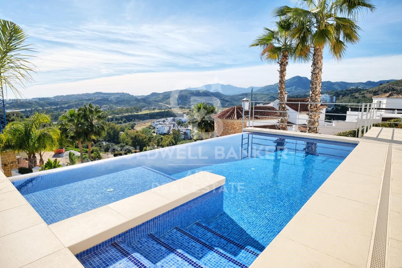 Villa in Benahavis, Malaga, Spain 4 bedrooms, 289 sq.m. No. 159440