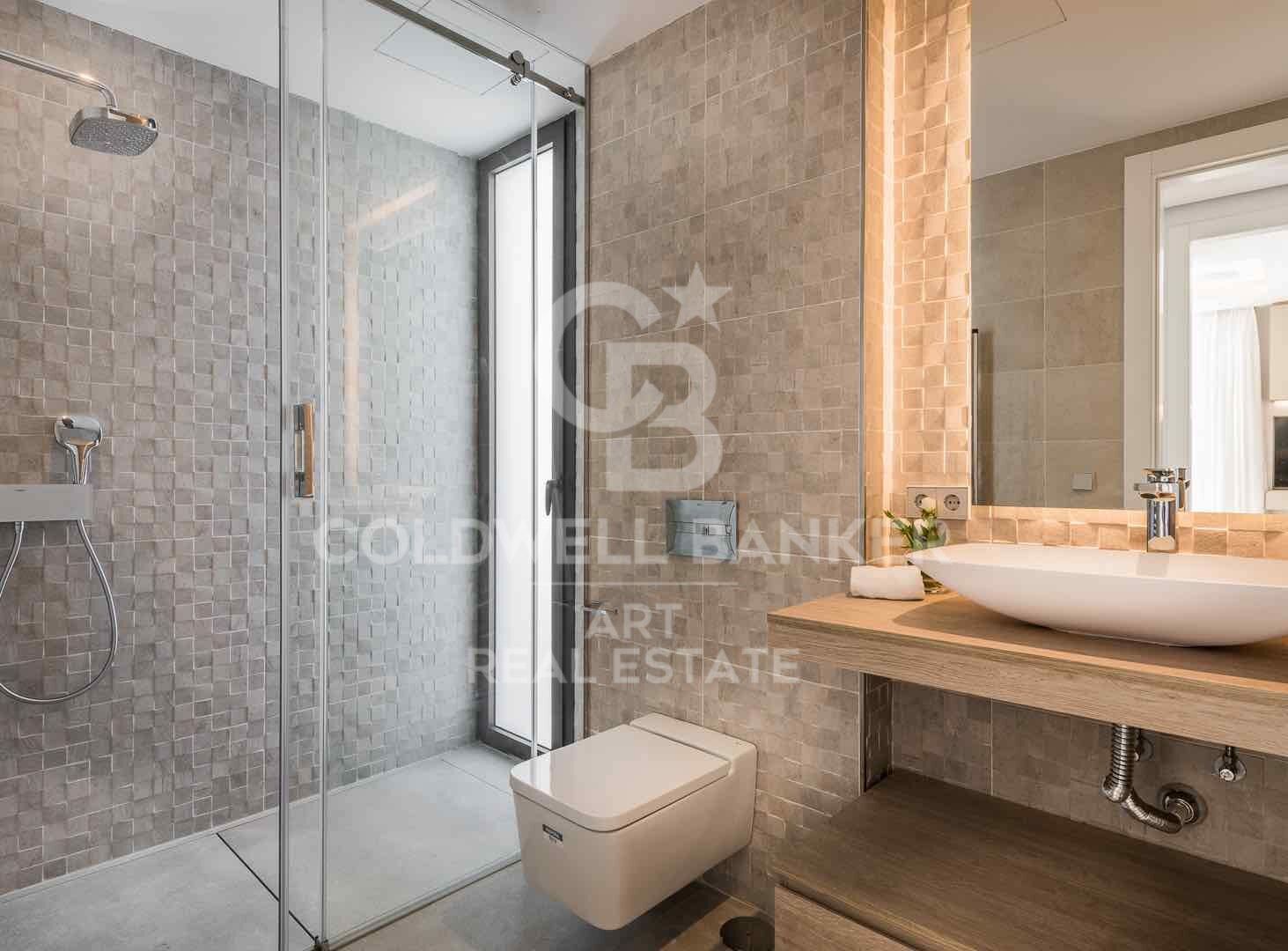 Villa i Estepona, Malaga, Spanien 5 sovrum, 413 kvm. Nr. 159442