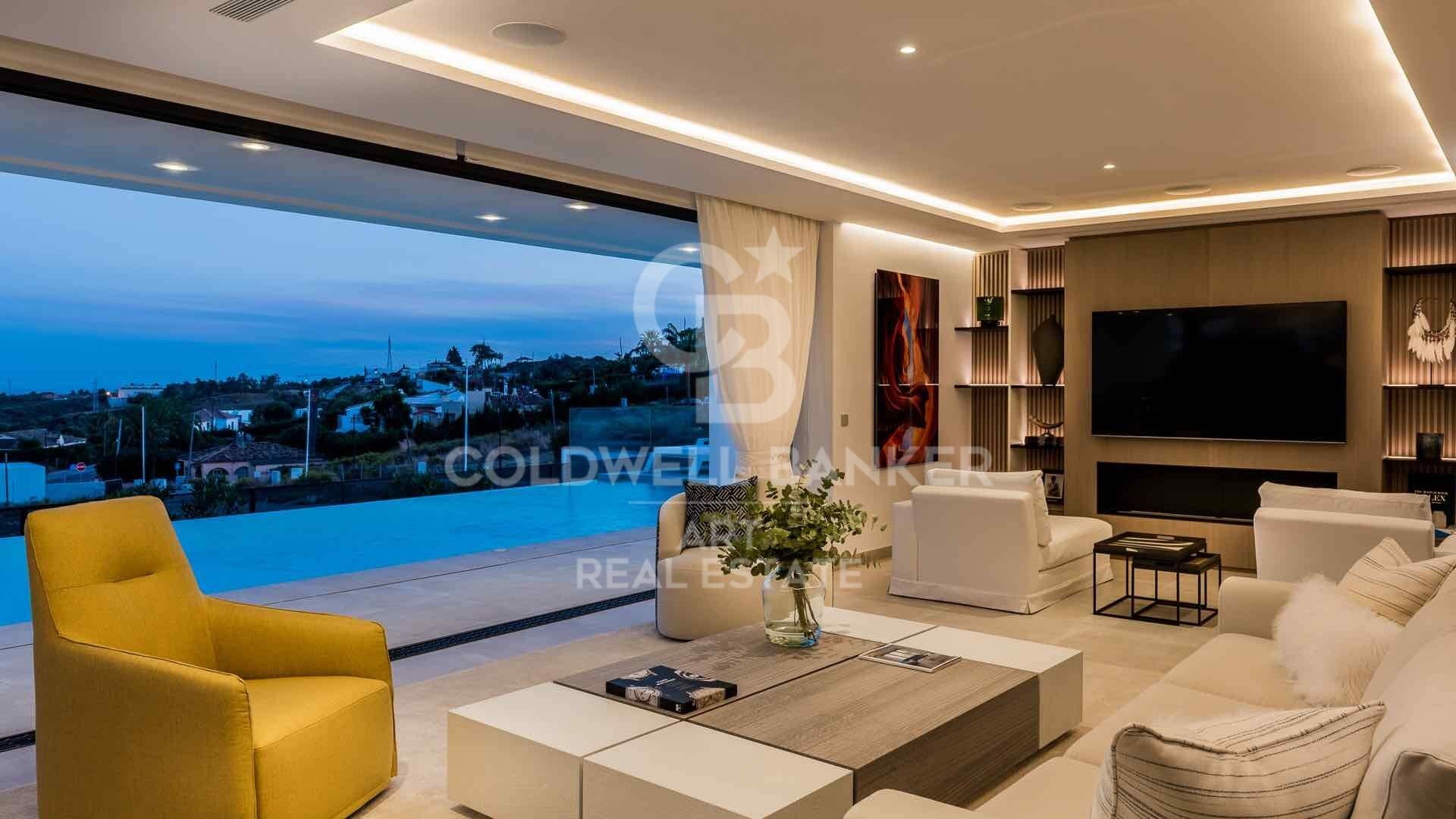 Villa i Estepona, Malaga, Spanien 5 sovrum, 413 kvm. Nr. 159442