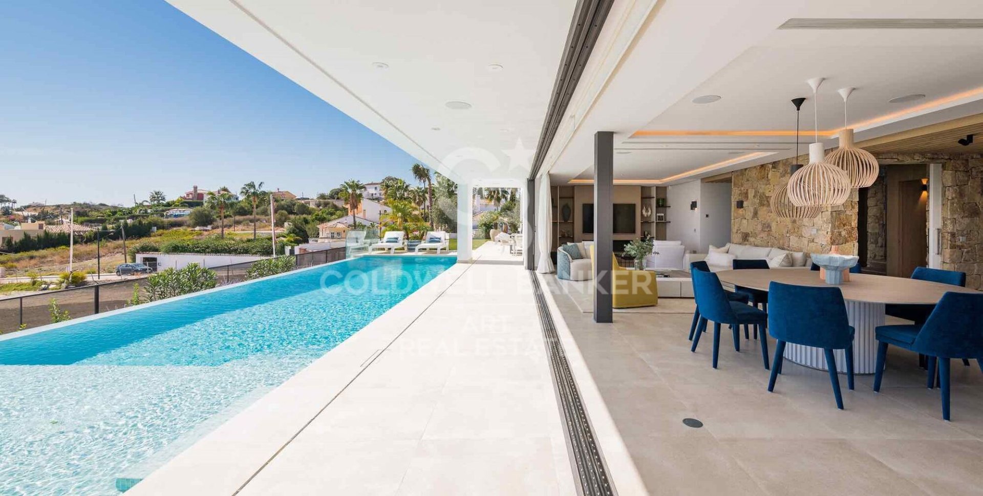 Villa i Estepona, Malaga, Spanien 5 sovrum, 413 kvm. Nr. 159442